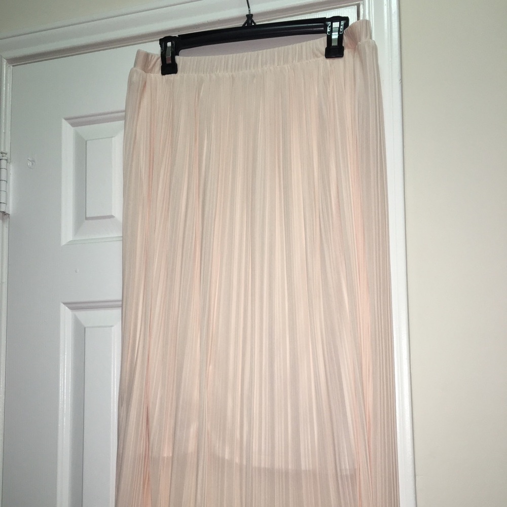 Blush skirt